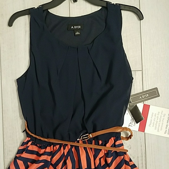 Dress - Picture 2 of 2